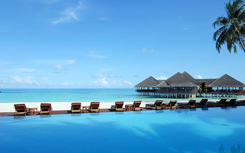 maldivas-piscina-praia-thinkstock-160906153