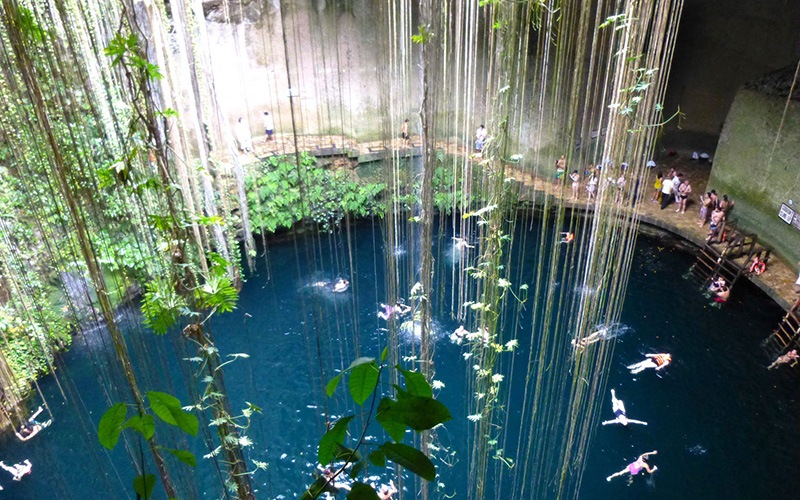 chichen-itza-cenote