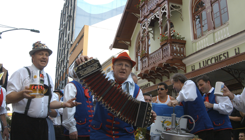 Oktoberfest com Balneário Camboriú - 5 dias